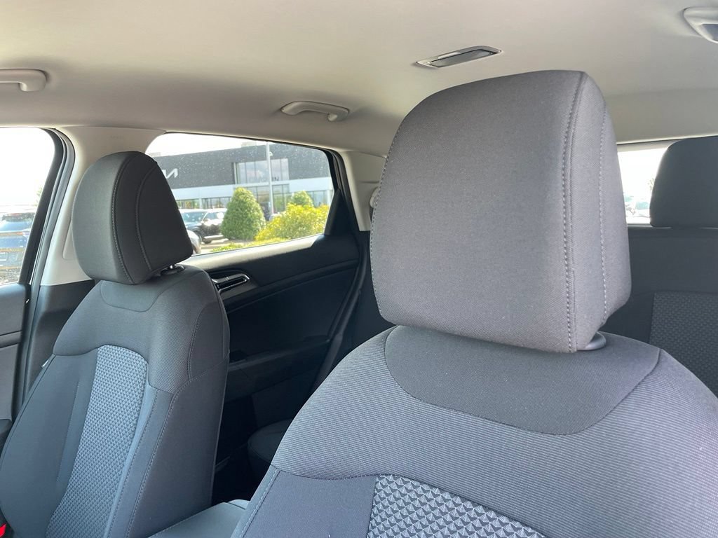 New 2026 Kia Sportage LX w/ LX Convenience Package FWD image 23