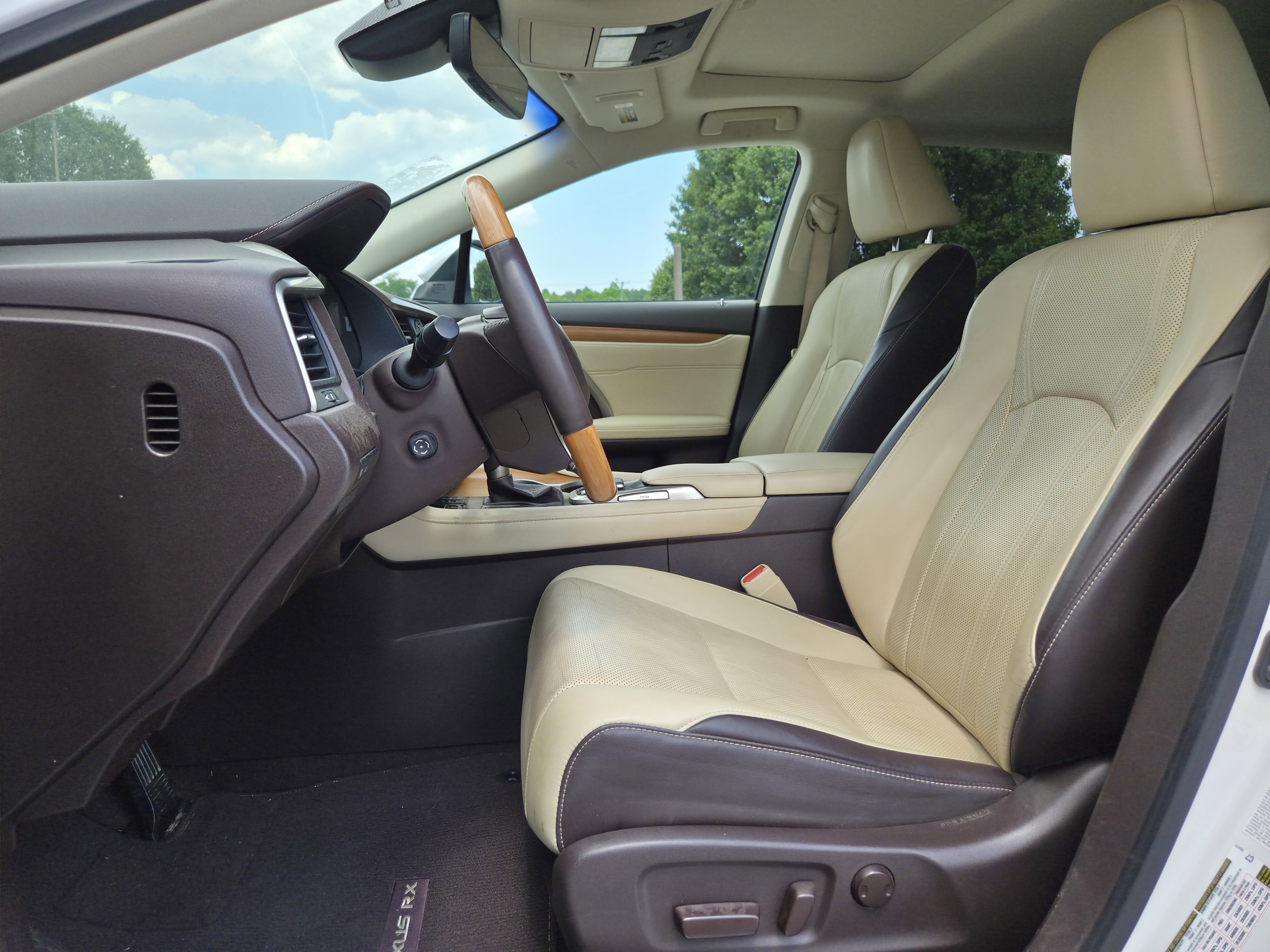 Used 2016 Lexus RX 350 FWD w/ Premium Package image 6