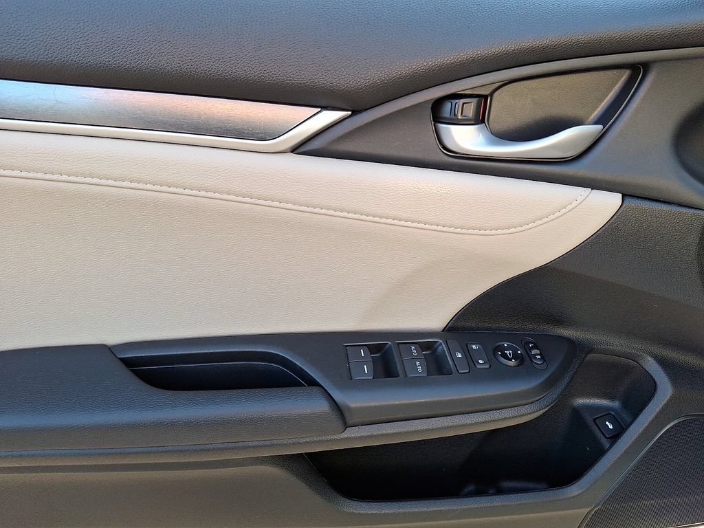 Used 2016 Honda Civic EX-L image 9