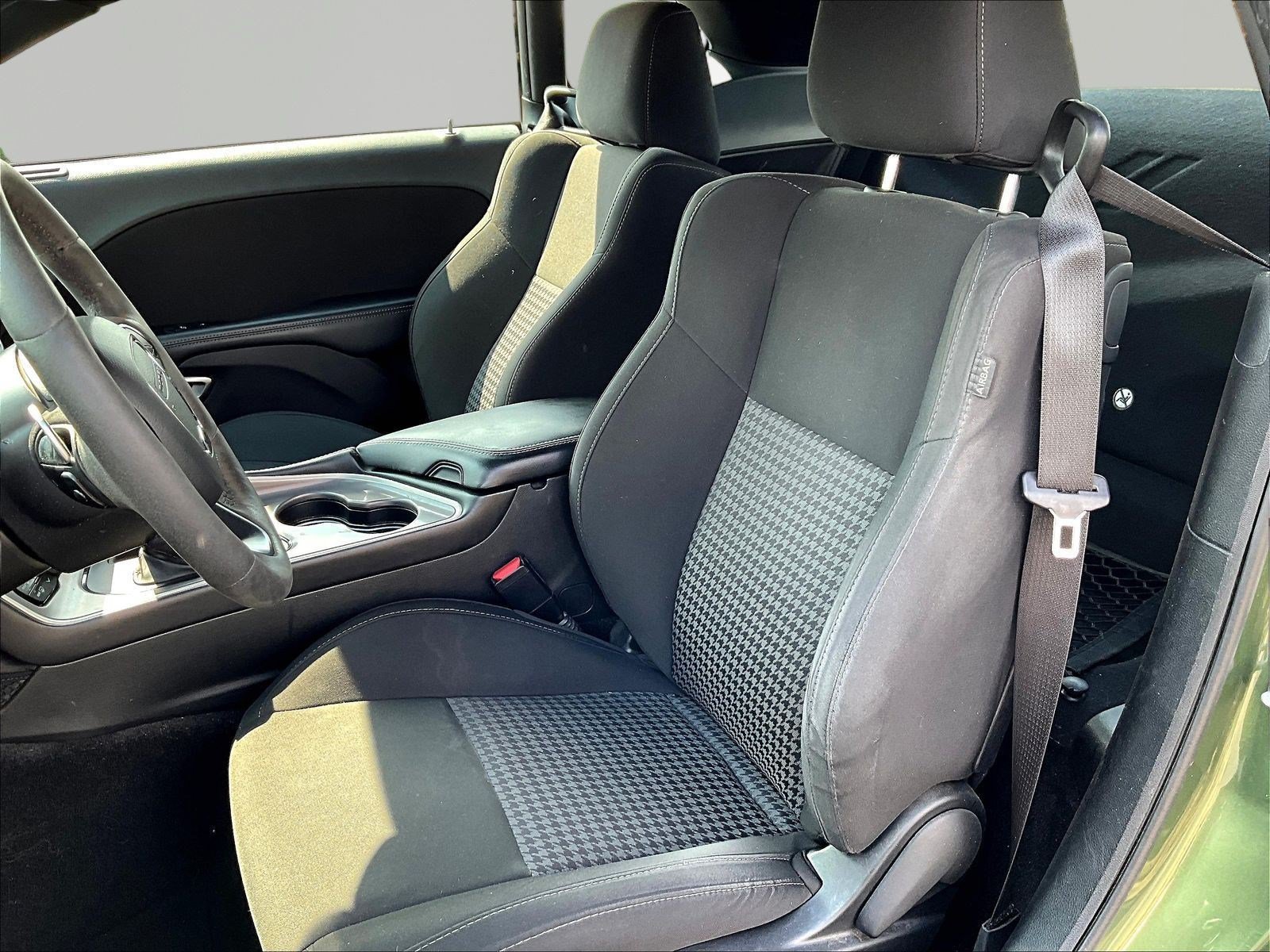 Used 2022 Dodge Challenger R/T Scat Pack RWD image 17