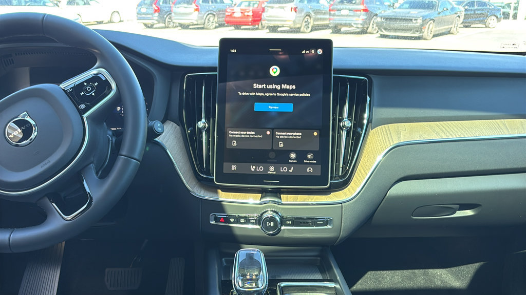 New 2027 Volvo XC60 B5 Plus AWD/4WD image 6