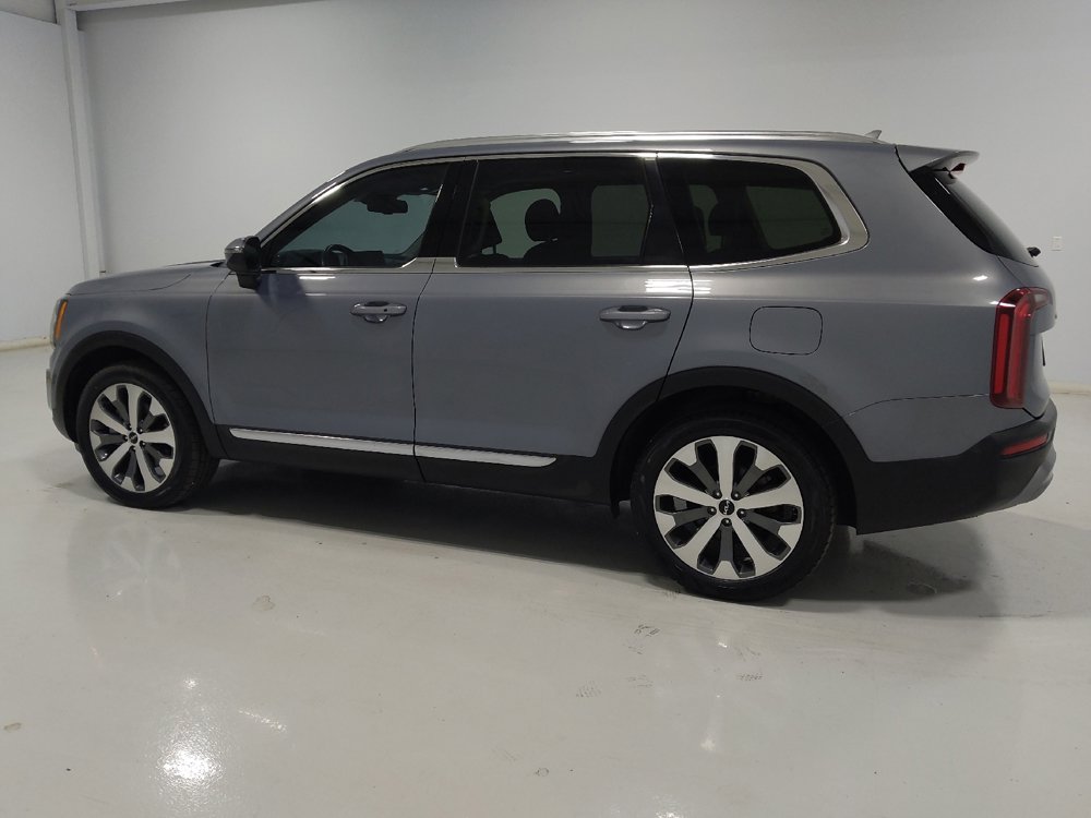 Used 2022 Kia Telluride EX w/ EX Premium Package FWD image 3