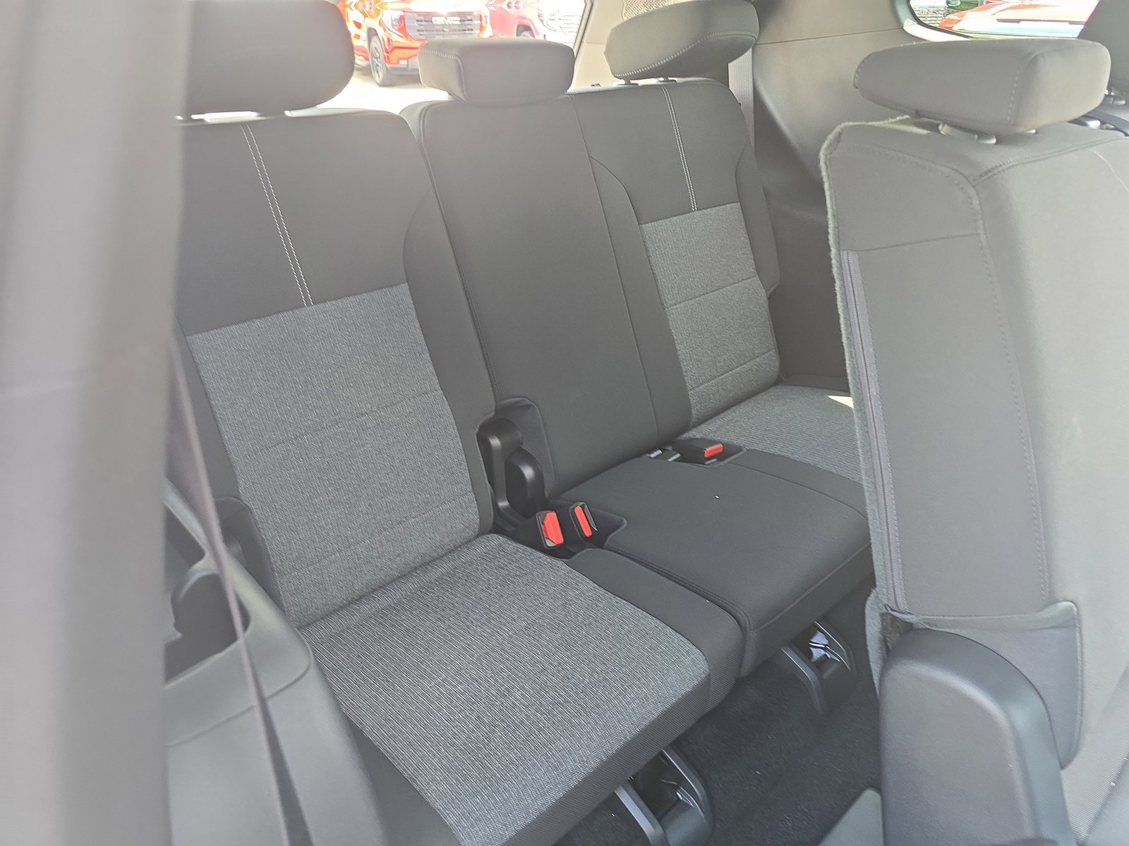 New 2025 GMC Acadia Elevation image 12