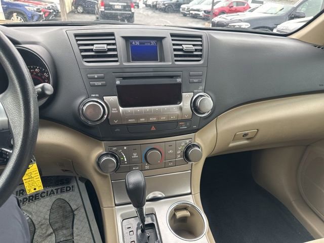 Used 2012 Toyota Highlander 4WD w/ Tech Pkg image 9