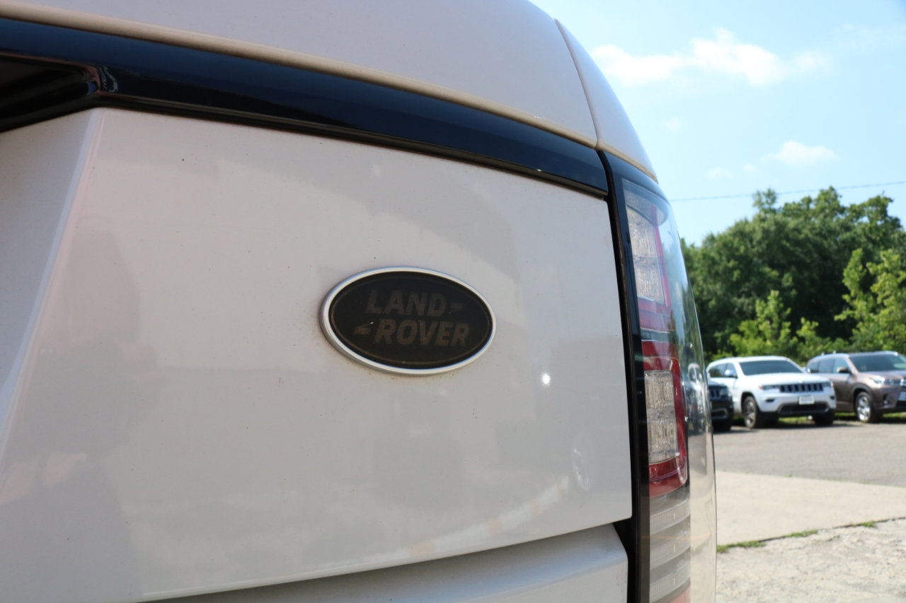 Used 2017 Land Rover Range Rover Supercharged image 13