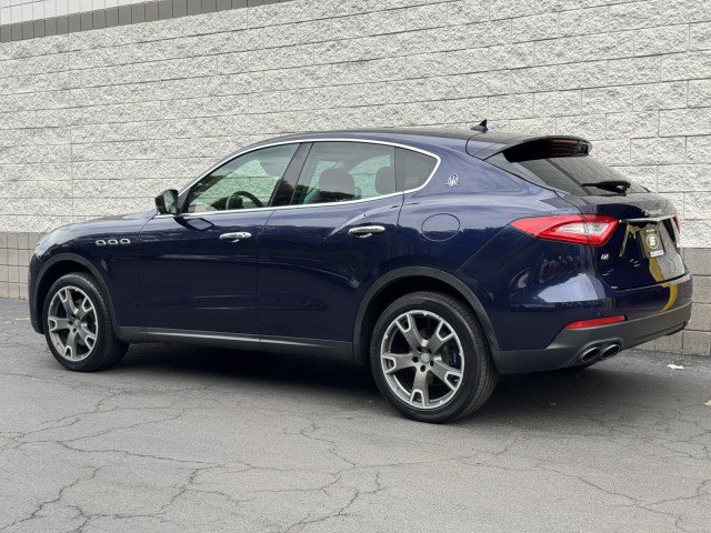 Used 2018 Maserati Levante AWD/4WD image 2