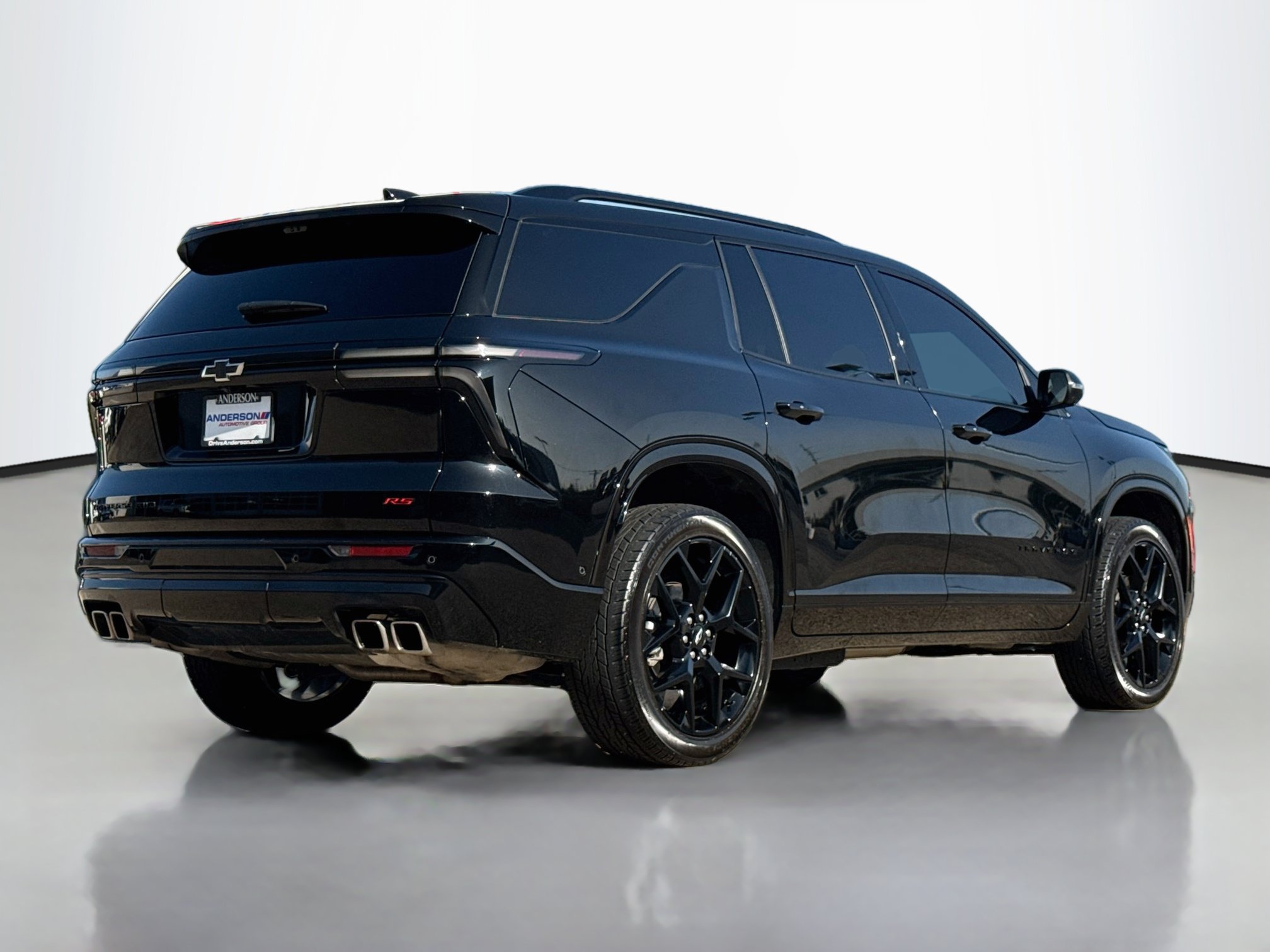 Used 2024 Chevrolet Traverse RS w/ LPO, Floor Liner Package AWD/4WD image 7
