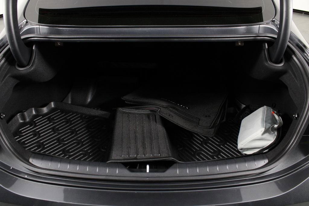 Certified 2025 Hyundai Sonata SE image 17