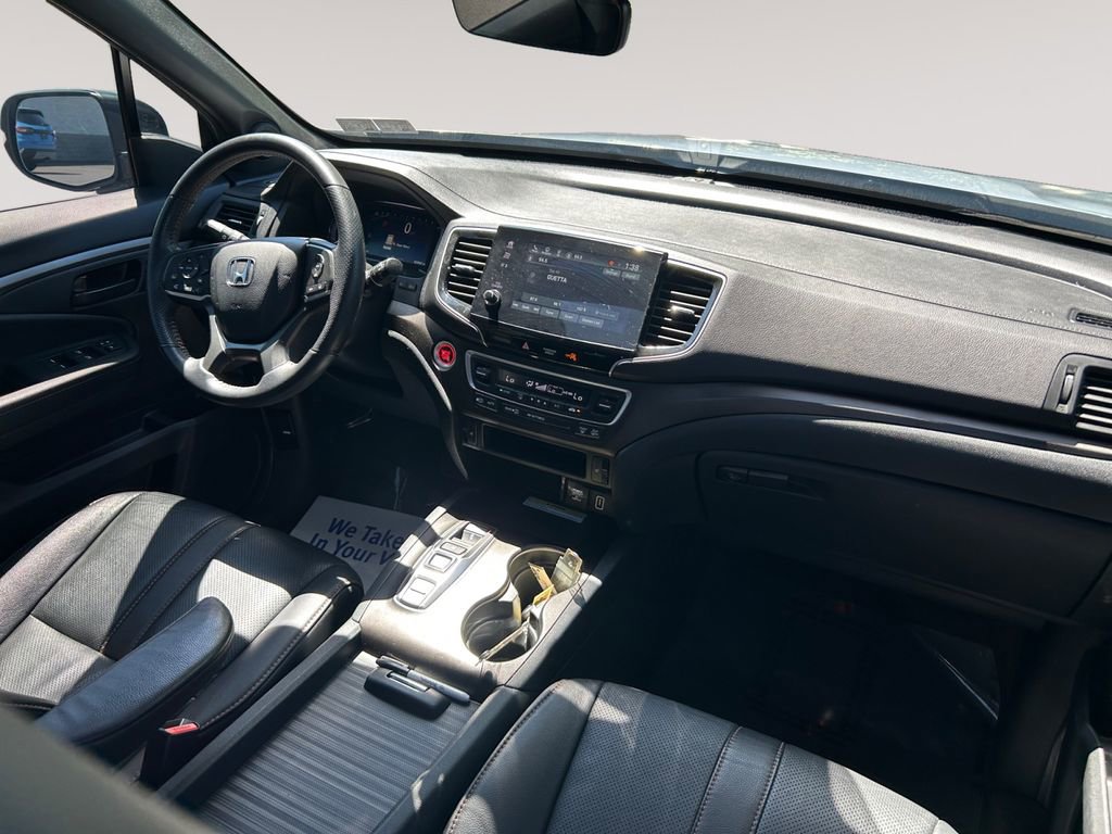 Used 2023 Honda Passport TrailSport image 15