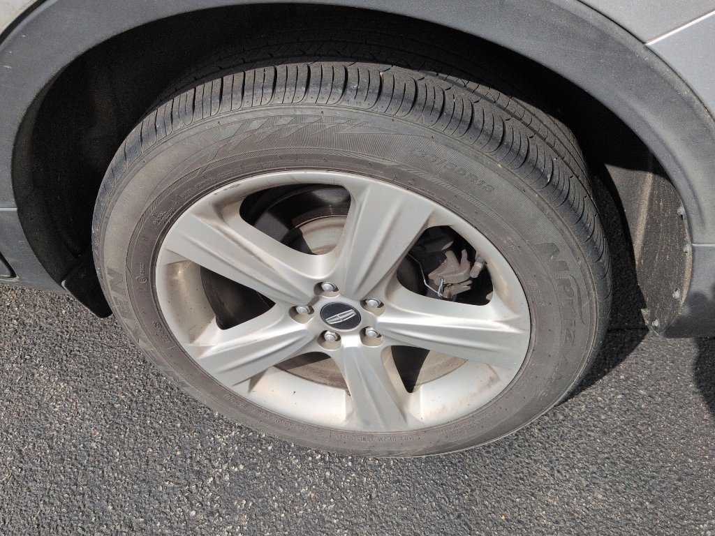 Used 2017 Lincoln MKC Select w/ Select Plus Package AWD/4WD image 5