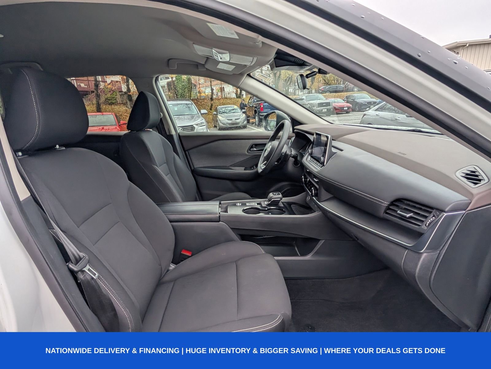 Used 2023 Nissan Rogue S image 16