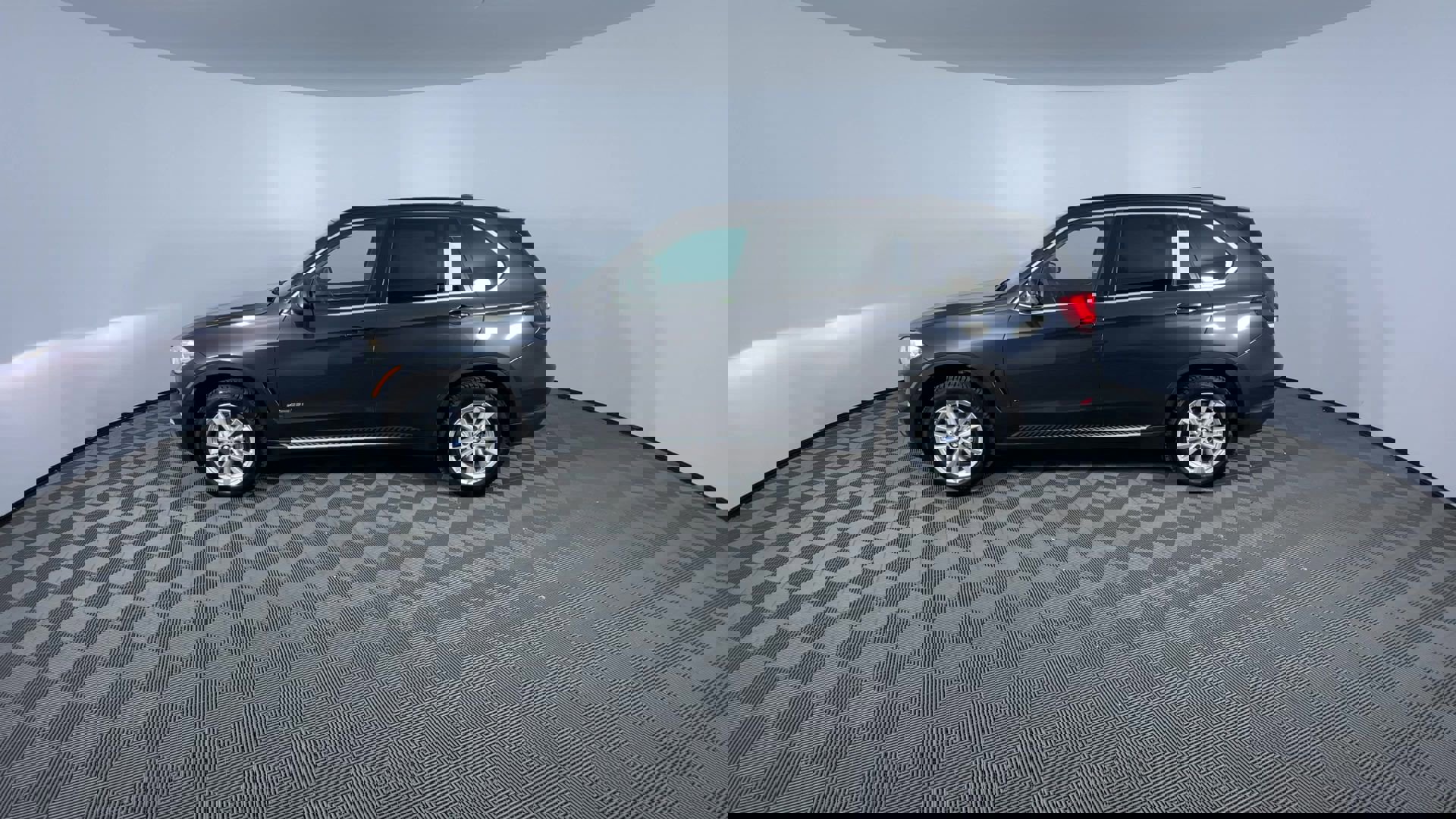 Used 2015 BMW X5 xDrive35i image 5