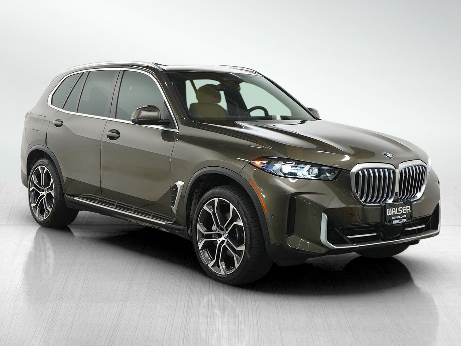 Used 2024 BMW X5 xDrive40i AWD/4WD image 7