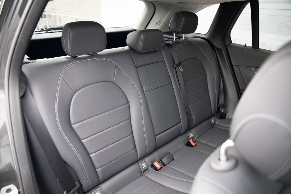 Used 2022 Mercedes-Benz GLC 300 image 8