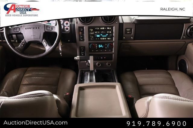 Used 2003 HUMMER H2 w/ Preferred Equipment Group image 31