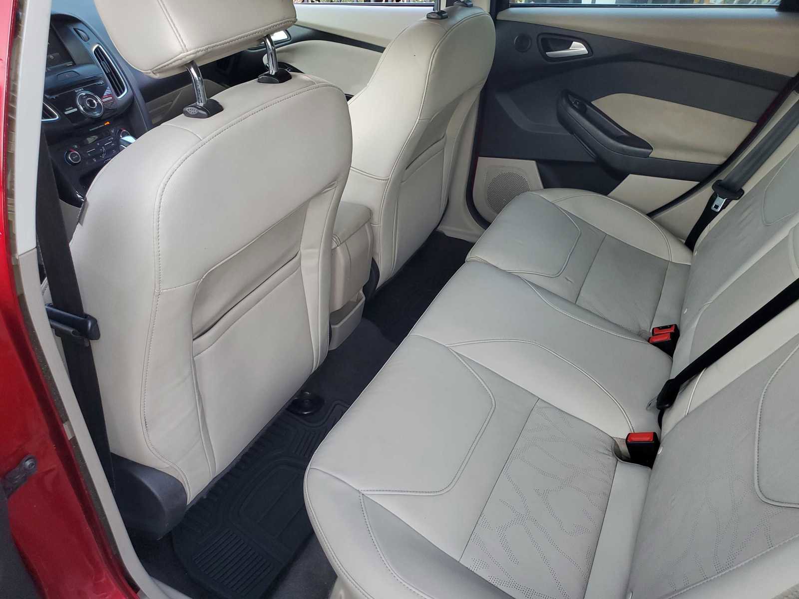 Used 2015 Ford Focus Electric Hatchback image 11