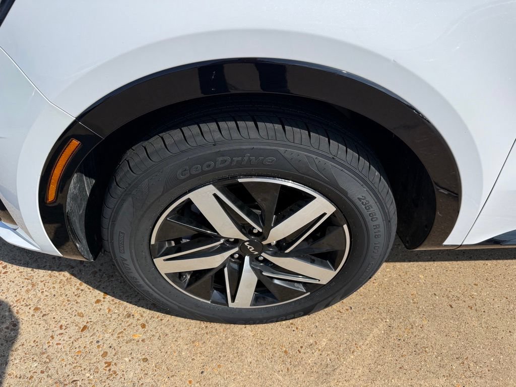 Used 2023 Kia Sorento SX FWD image 8