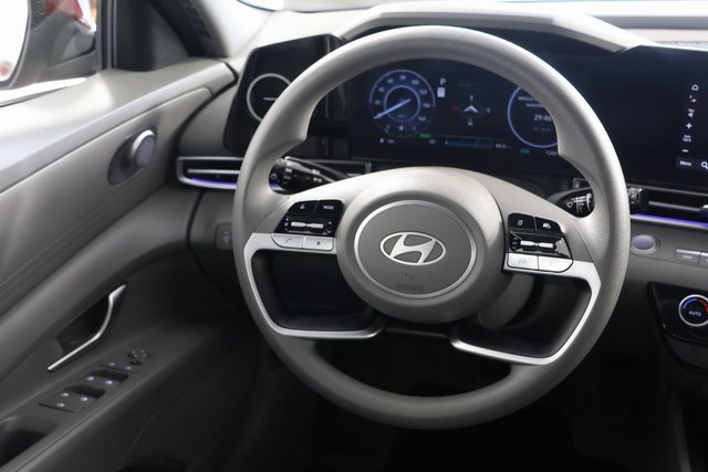 Certified 2024 Hyundai Elantra Blue image 10