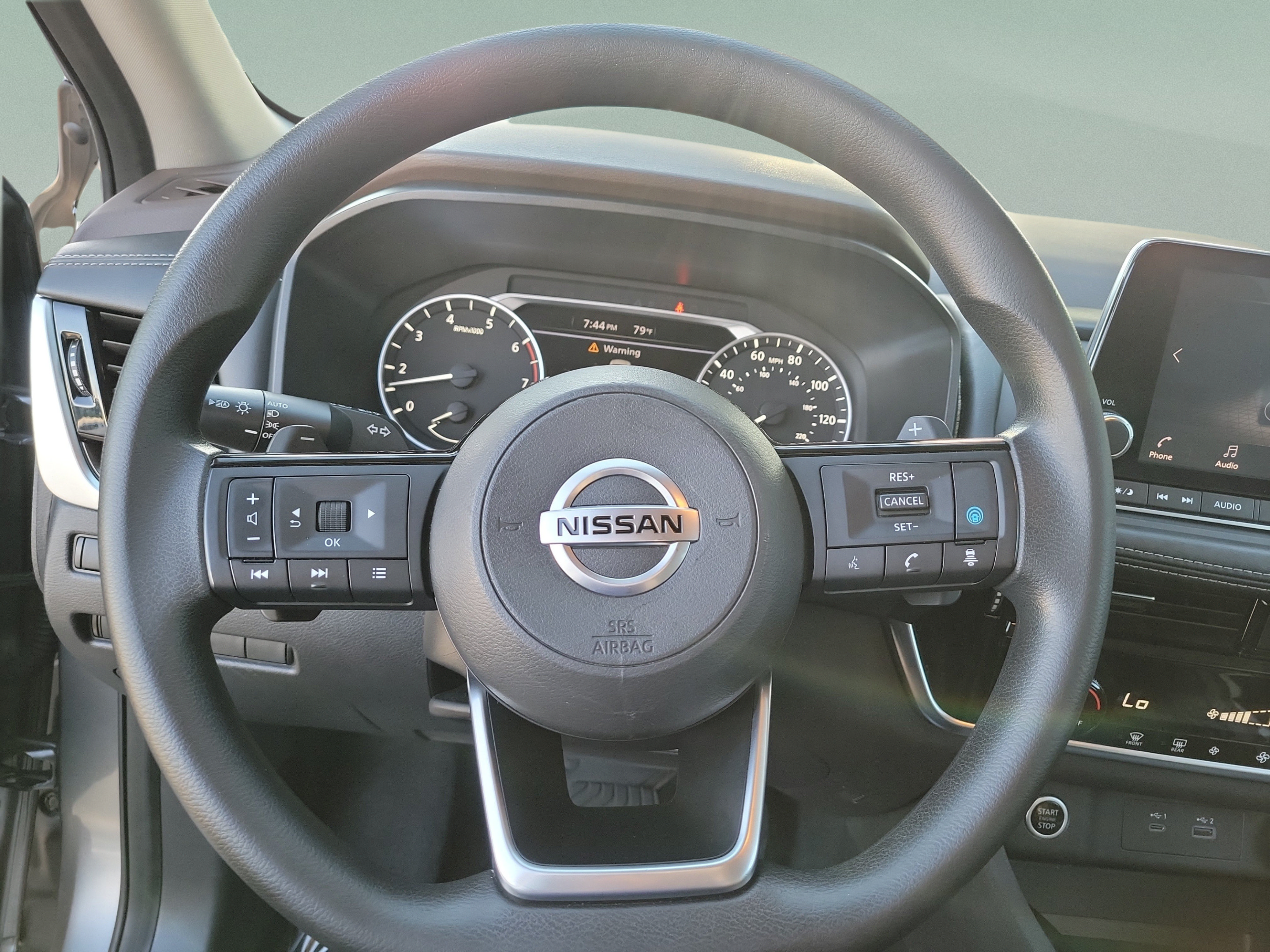 Used 2021 Nissan Rogue SV AWD/4WD image 17