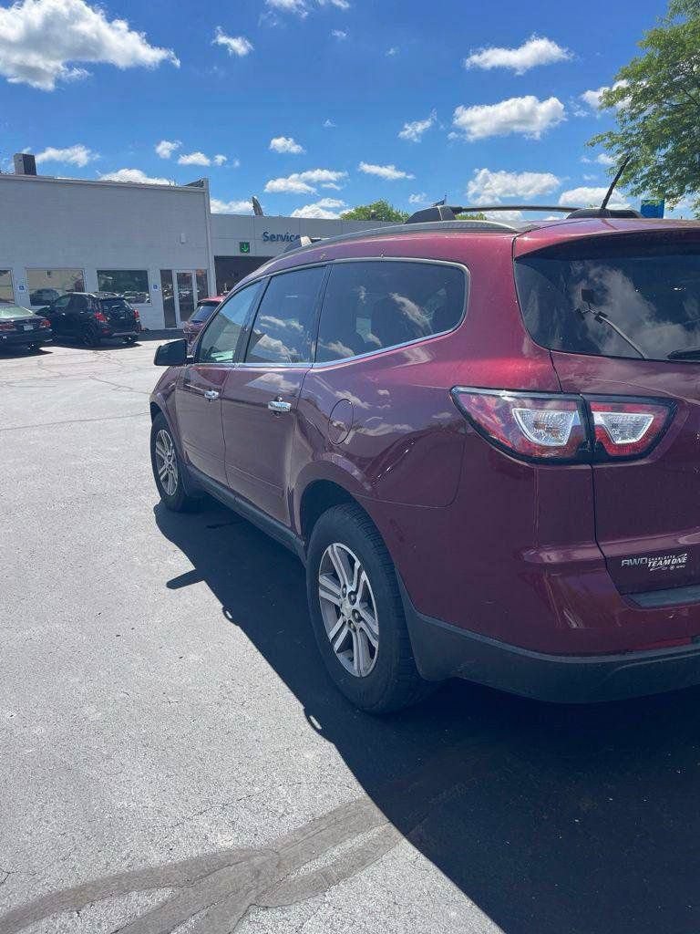 Used 2016 Chevrolet Traverse LT AWD/4WD image 2