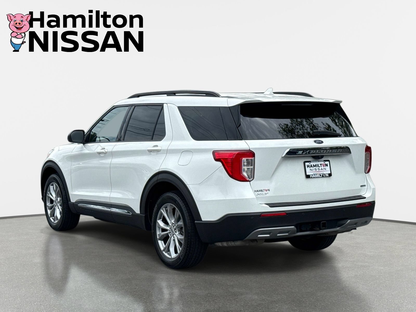 Used 2020 Ford Explorer XLT w/ Equipment Group 202A AWD/4WD image 4