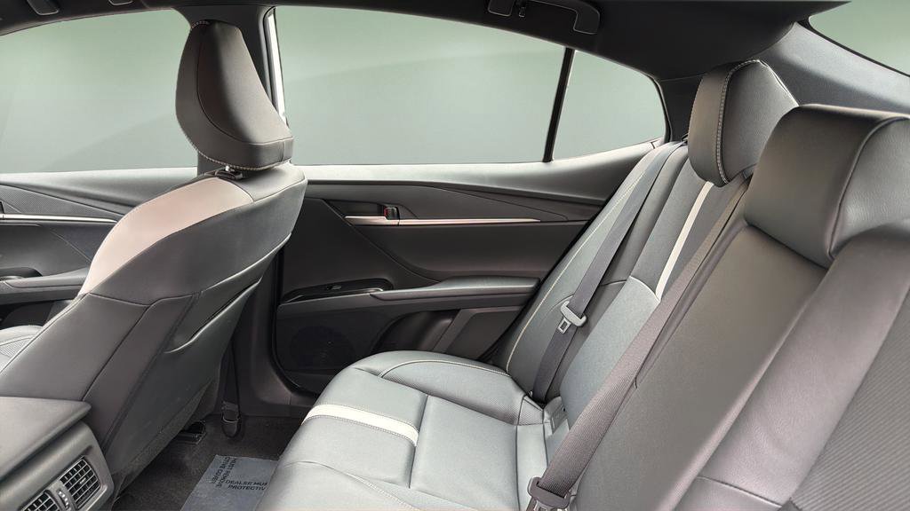 Certified 2025 Toyota Camry SE image 15