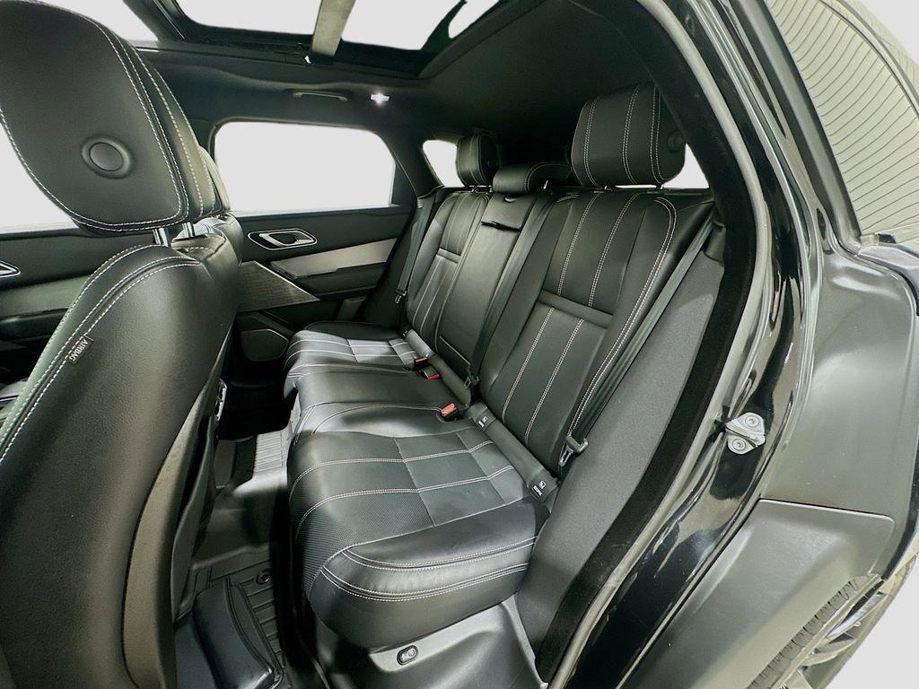 Used 2020 Land Rover Range Rover Velar R-Dynamic S image 25