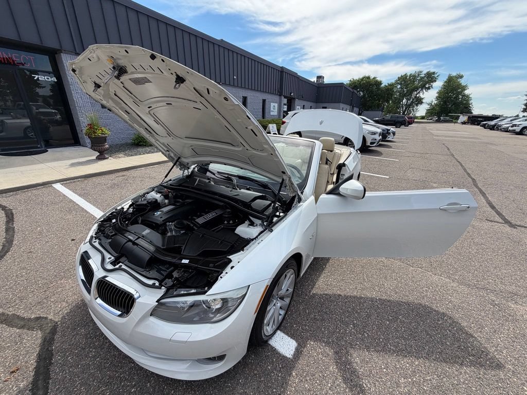 Used 2012 BMW 328i Convertible RWD image 67