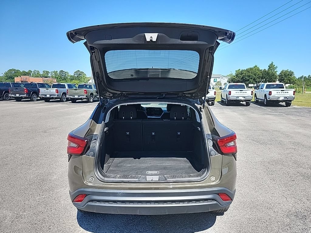 Used 2024 Chevrolet Trax LS FWD image 24