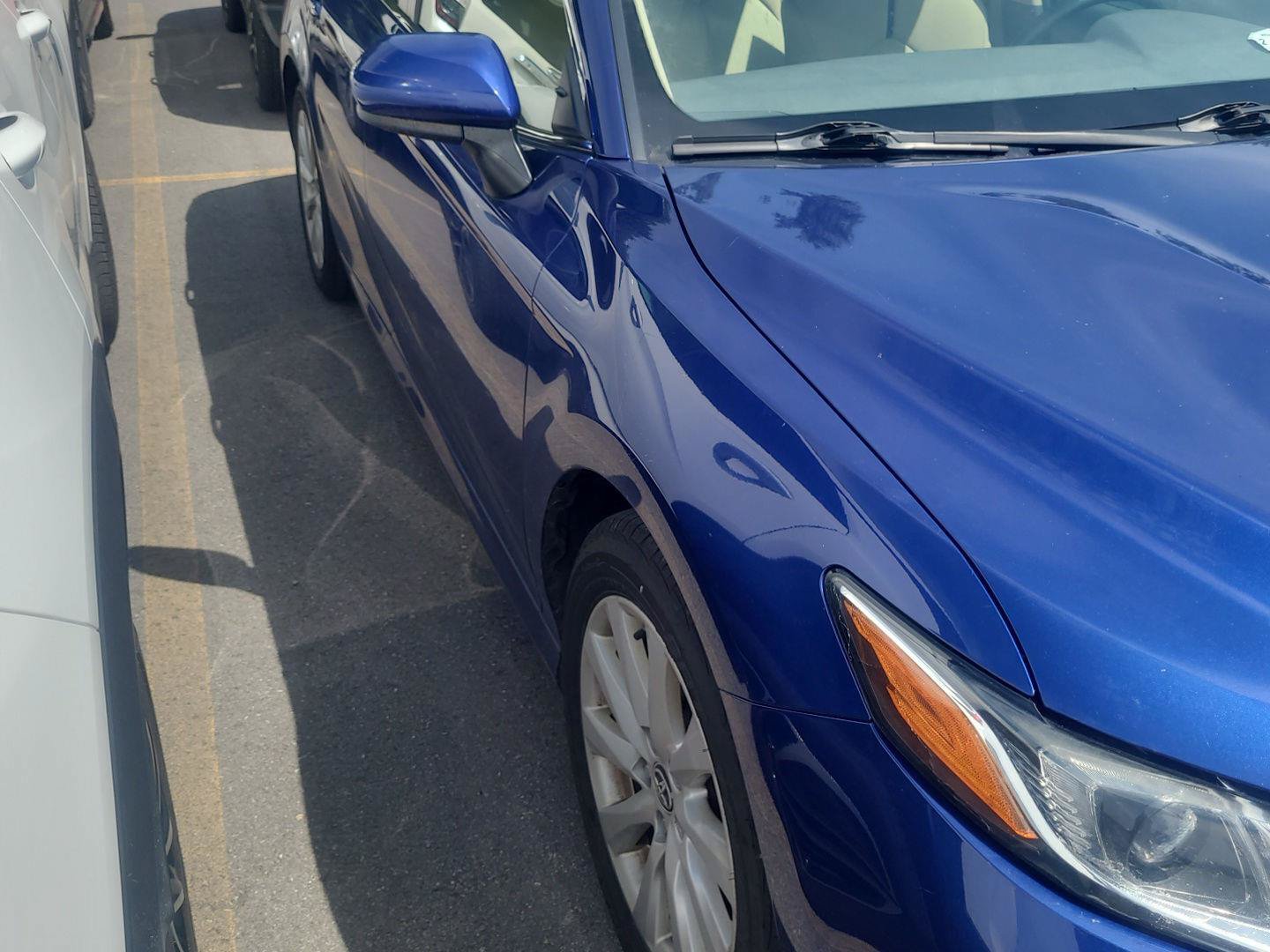 Used 2018 Toyota Camry LE FWD image 9