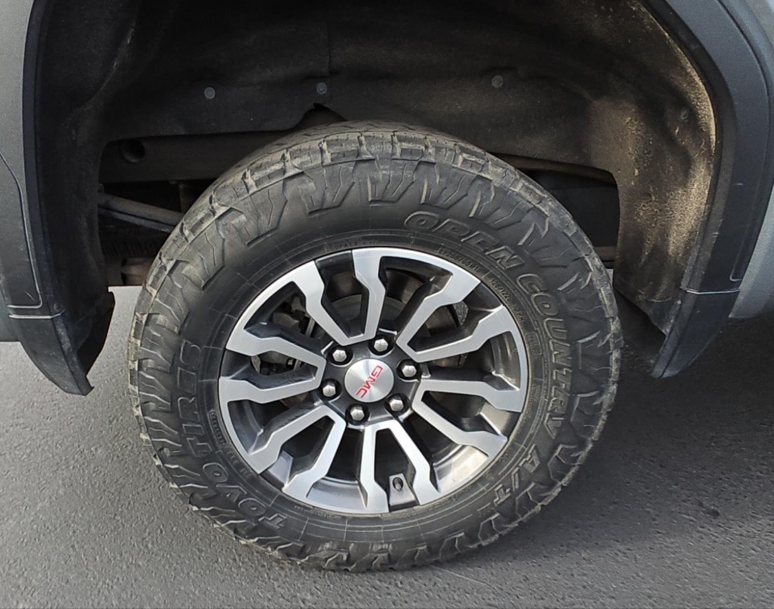 Used 2023 GMC Sierra 1500 AT4 w/ AT4 Premium Package AWD/4WD image 24