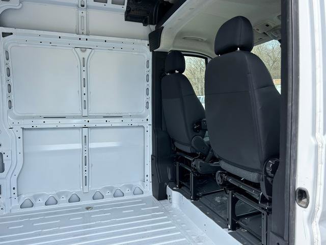 New 2024 RAM ProMaster 2500 w/ Convenience Group image 19