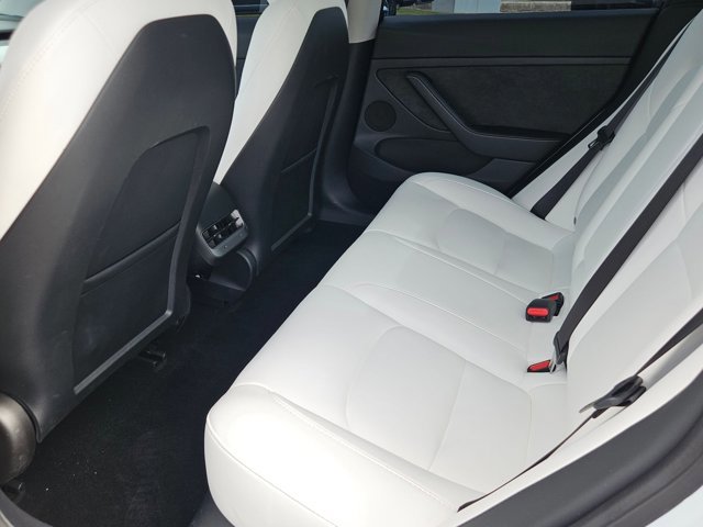 Used 2023 Tesla Model 3 Standard Range RWD image 16
