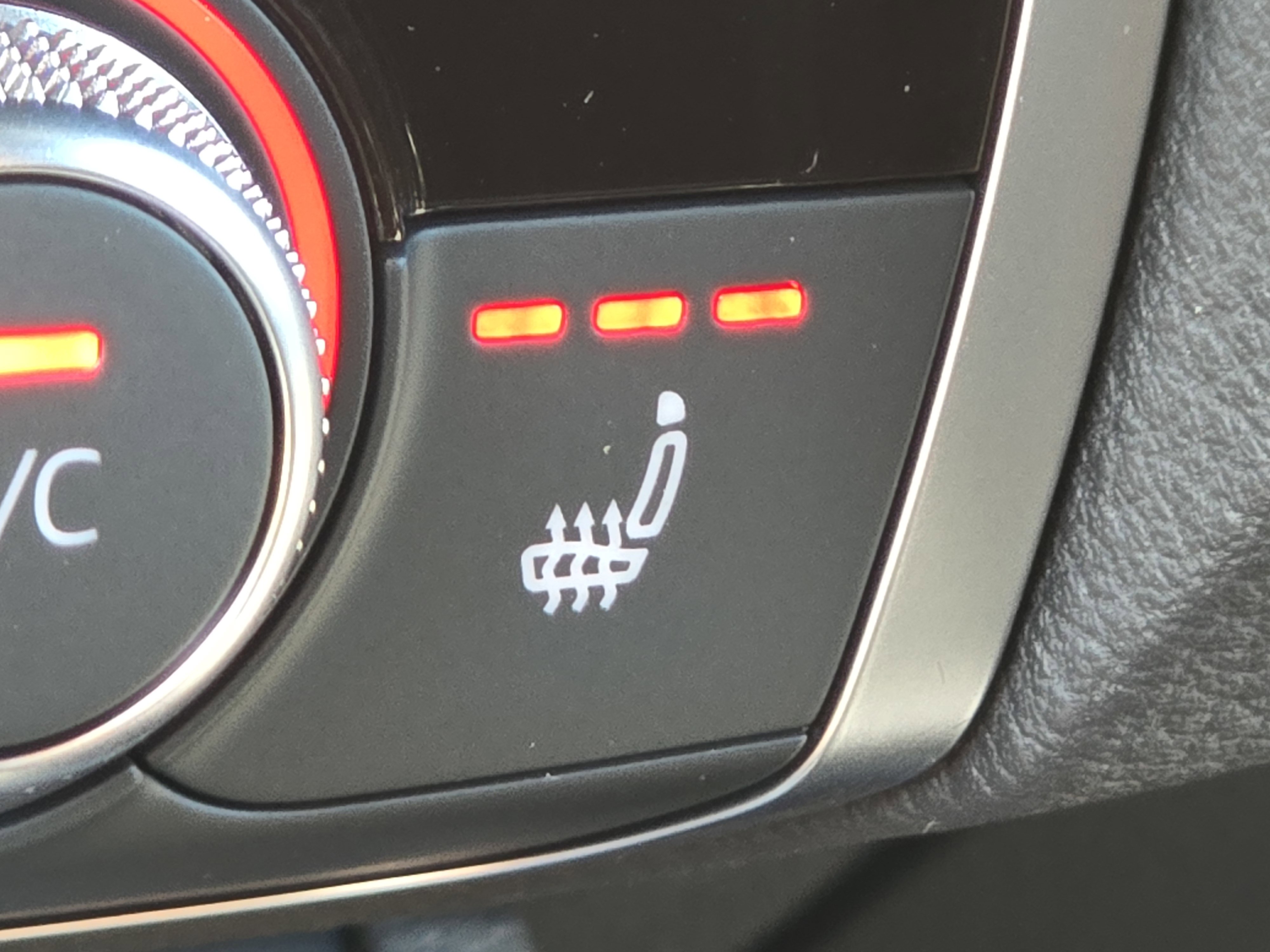 New 2025 Audi Q3 2.0T Premium image 10