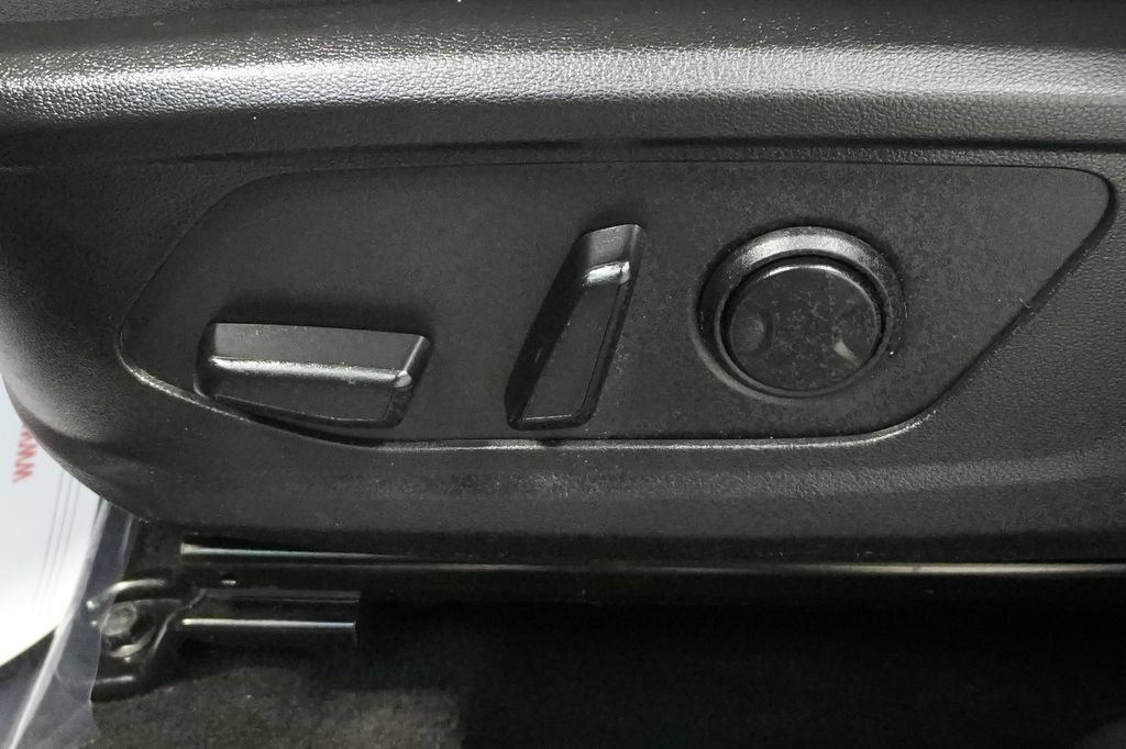 Used 2024 Hyundai Santa Cruz Night AWD/4WD image 19