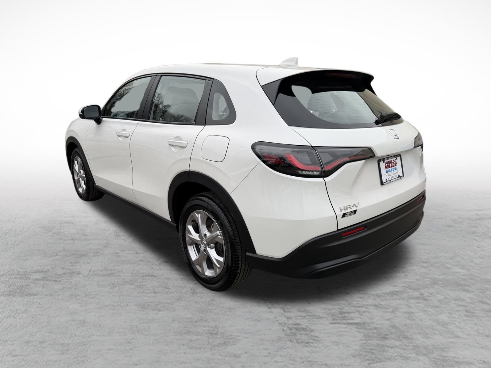 Used 2025 Honda HR-V LX image 4