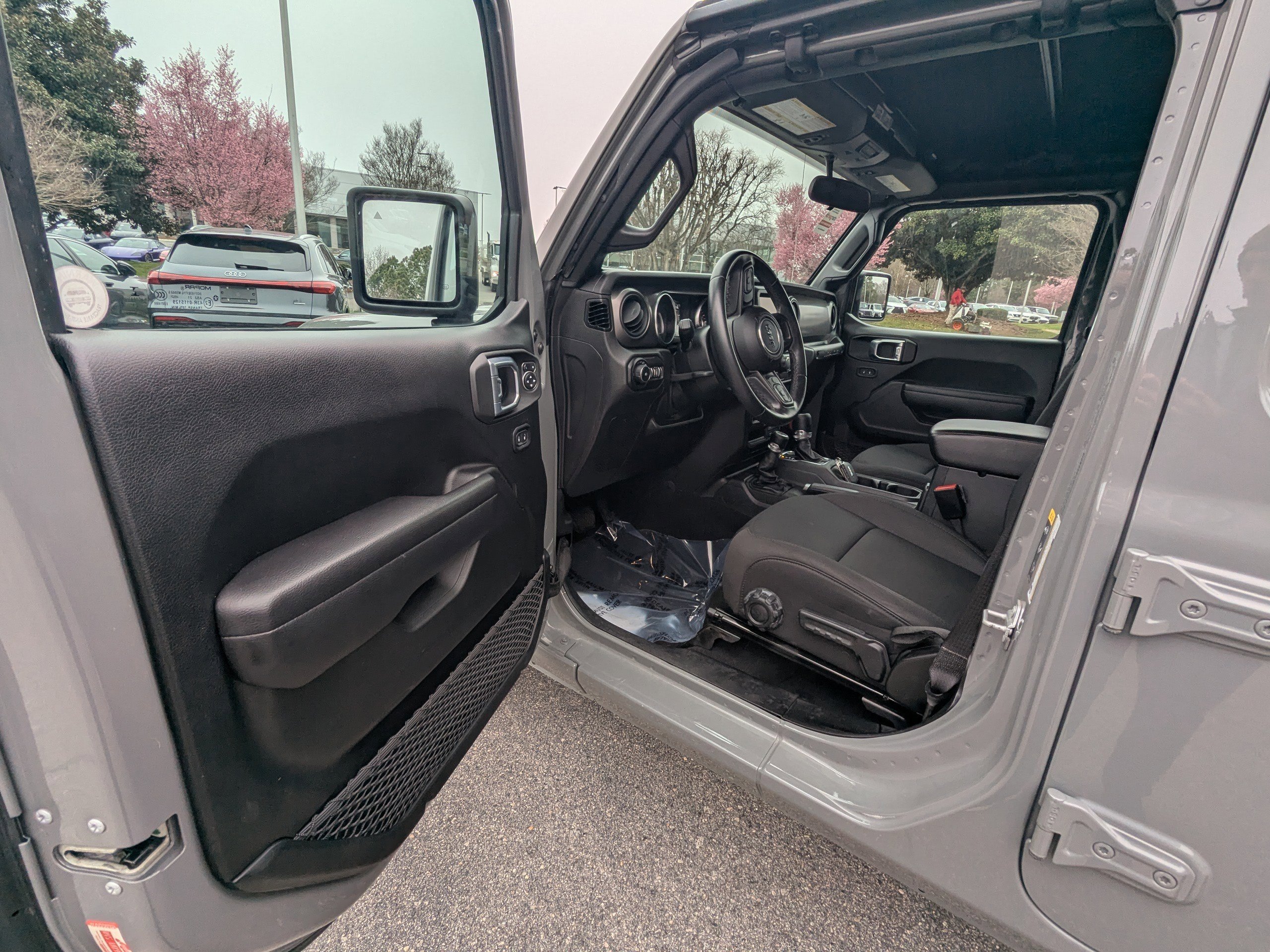 Used 2021 Jeep Wrangler Sport S image 8