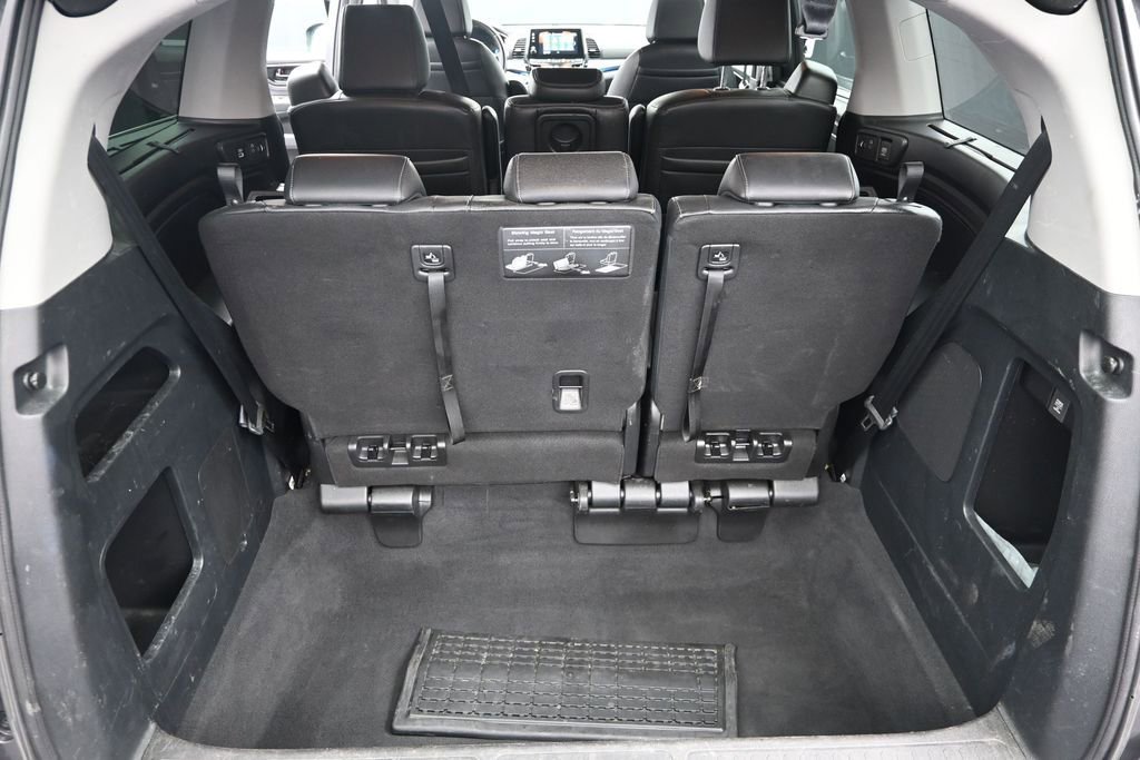 Used 2023 Honda Odyssey Touring image 11