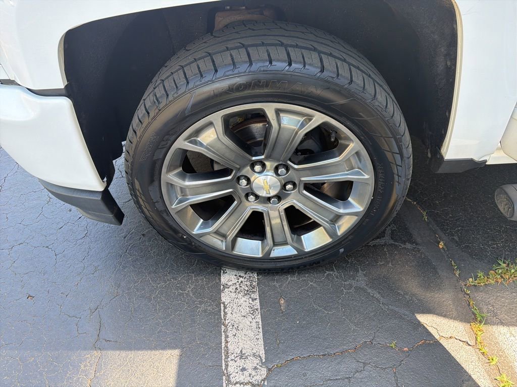 Certified 2018 Chevrolet Silverado 1500 LT w/ All Star Edition AWD/4WD image 18