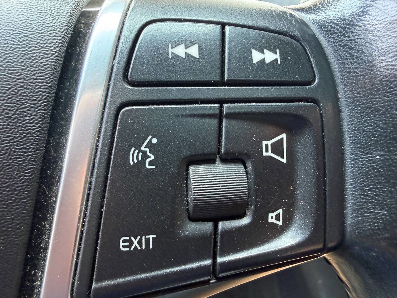 Used 2015 Volvo S60 T6 FWD image 18
