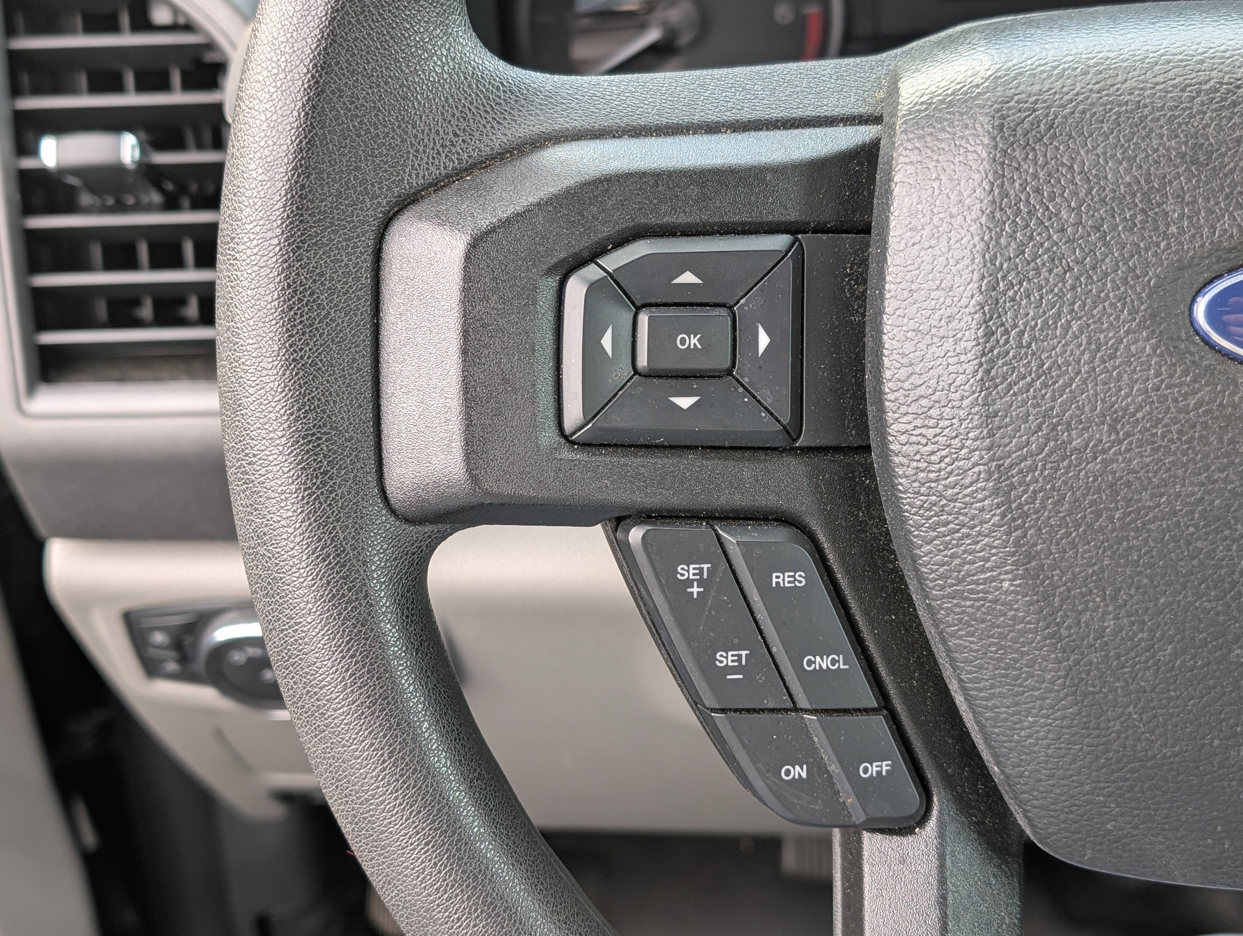 Used 2022 Ford F350 XL w/ Power Equipment Group image 17