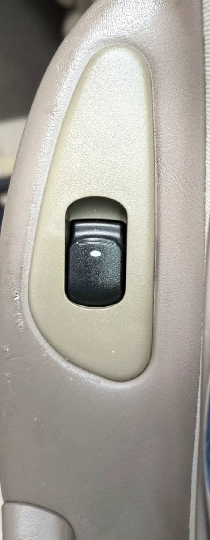 Used 2004 Chevrolet Malibu LS w/ Preferred Equipment Group FWD image 28