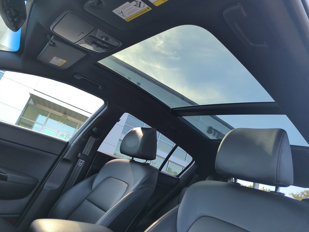 Used 2022 Kia Sportage Nightfall Edition w/ Nighfall AWD Premium Package image 28