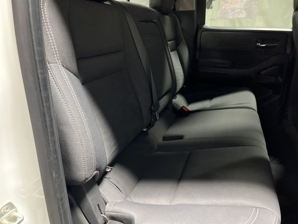 Used 2022 Nissan Frontier SV image 11