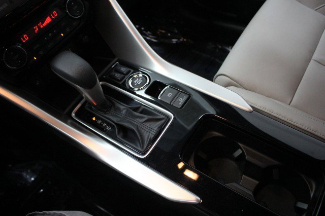 Used 2025 Mitsubishi Eclipse Cross SE image 18