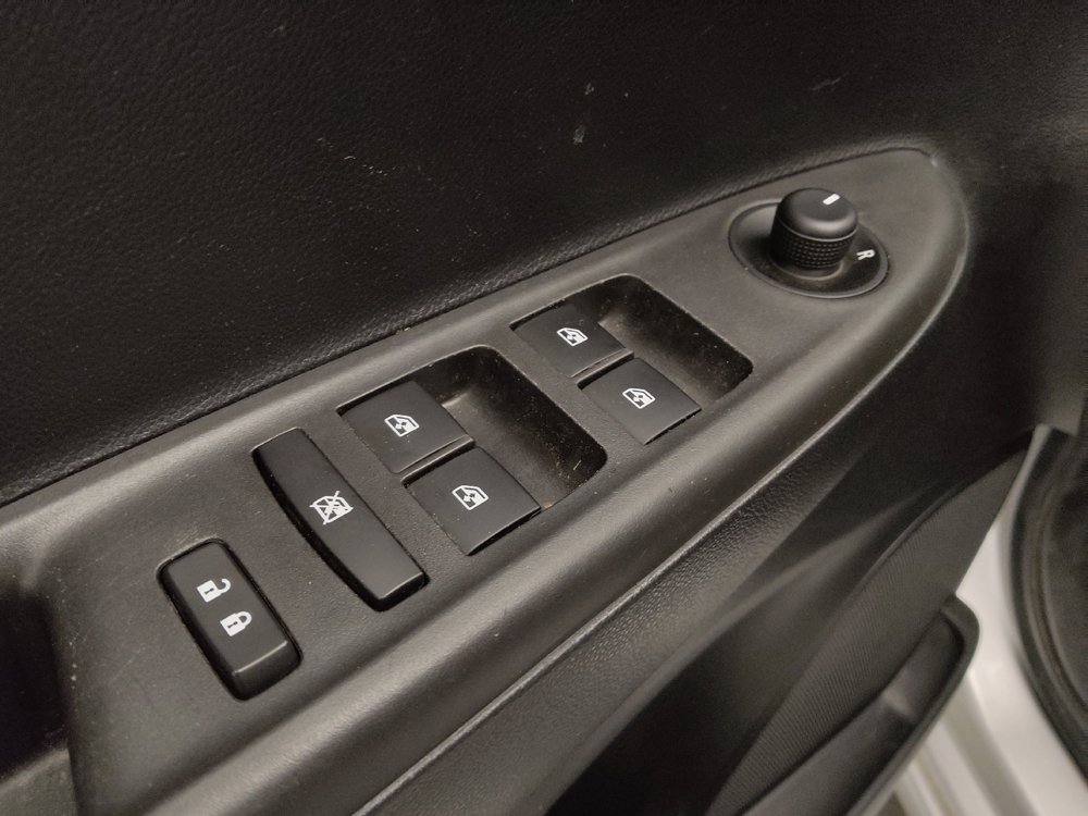 Used 2016 Chevrolet Spark LT image 27