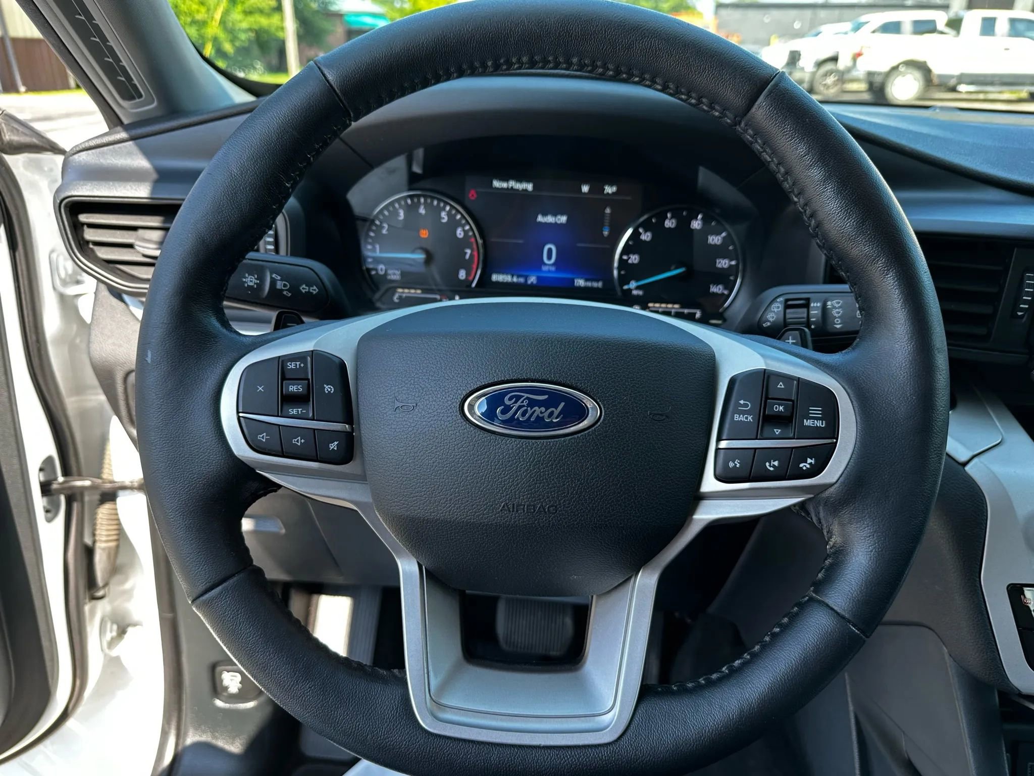 Used 2020 Ford Explorer XLT w/ Comfort Package AWD/4WD image 17
