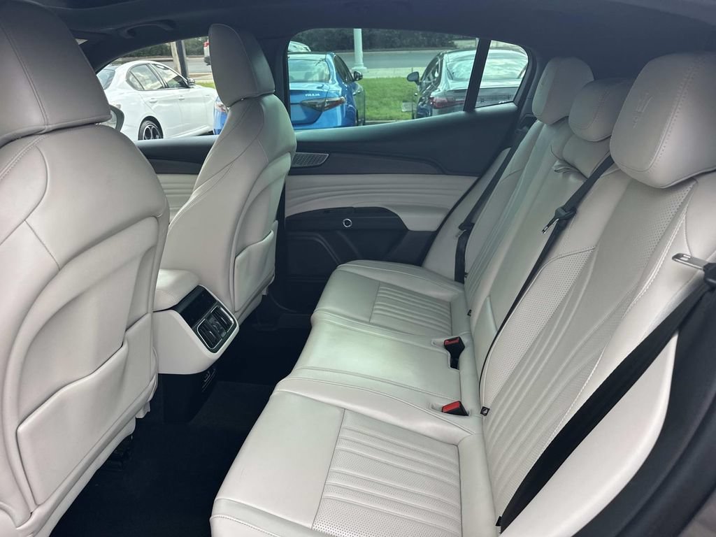 Certified 2023 Maserati Grecale Modena AWD/4WD image 16