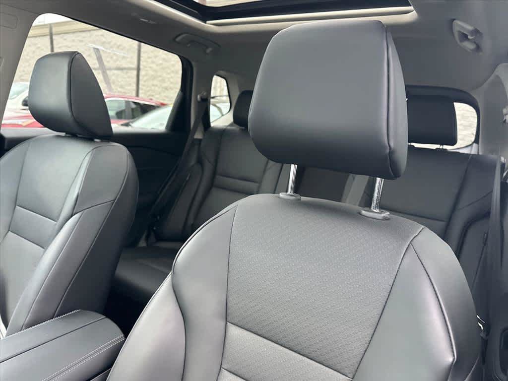 Used 2026 Nissan Rogue Dark Armor FWD image 16