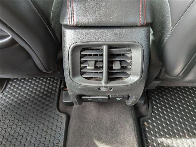 Used 2019 Jeep Cherokee Trailhawk image 17